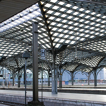 Projektowanie domu weselnego: Jak stworzyć idealne miejsce na niezapomniane uroczystości